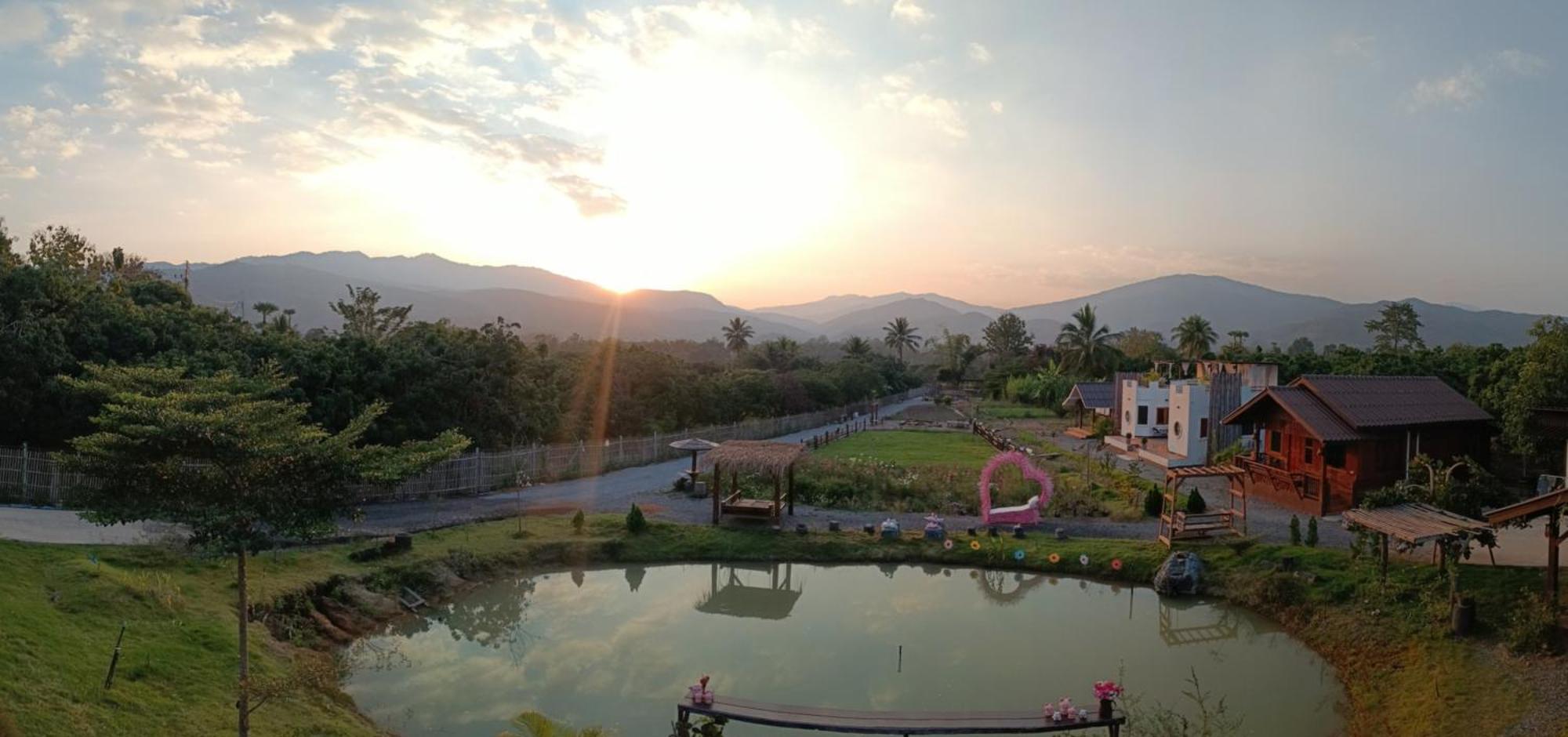 ม่วนใจ๋ปันสุข โฮมสเตย์แอนคาเฟ่ Muanjai Punsuk Homestay And Cafe Чом Тонг Екстериор снимка