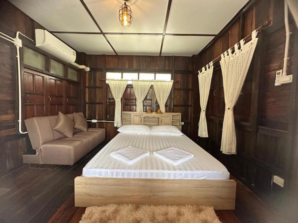 ม่วนใจ๋ปันสุข โฮมสเตย์แอนคาเฟ่ Muanjai Punsuk Homestay And Cafe Чом Тонг Екстериор снимка