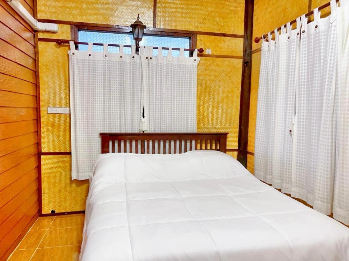 ม่วนใจ๋ปันสุข โฮมสเตย์แอนคาเฟ่ Muanjai Punsuk Homestay And Cafe Чом Тонг Екстериор снимка