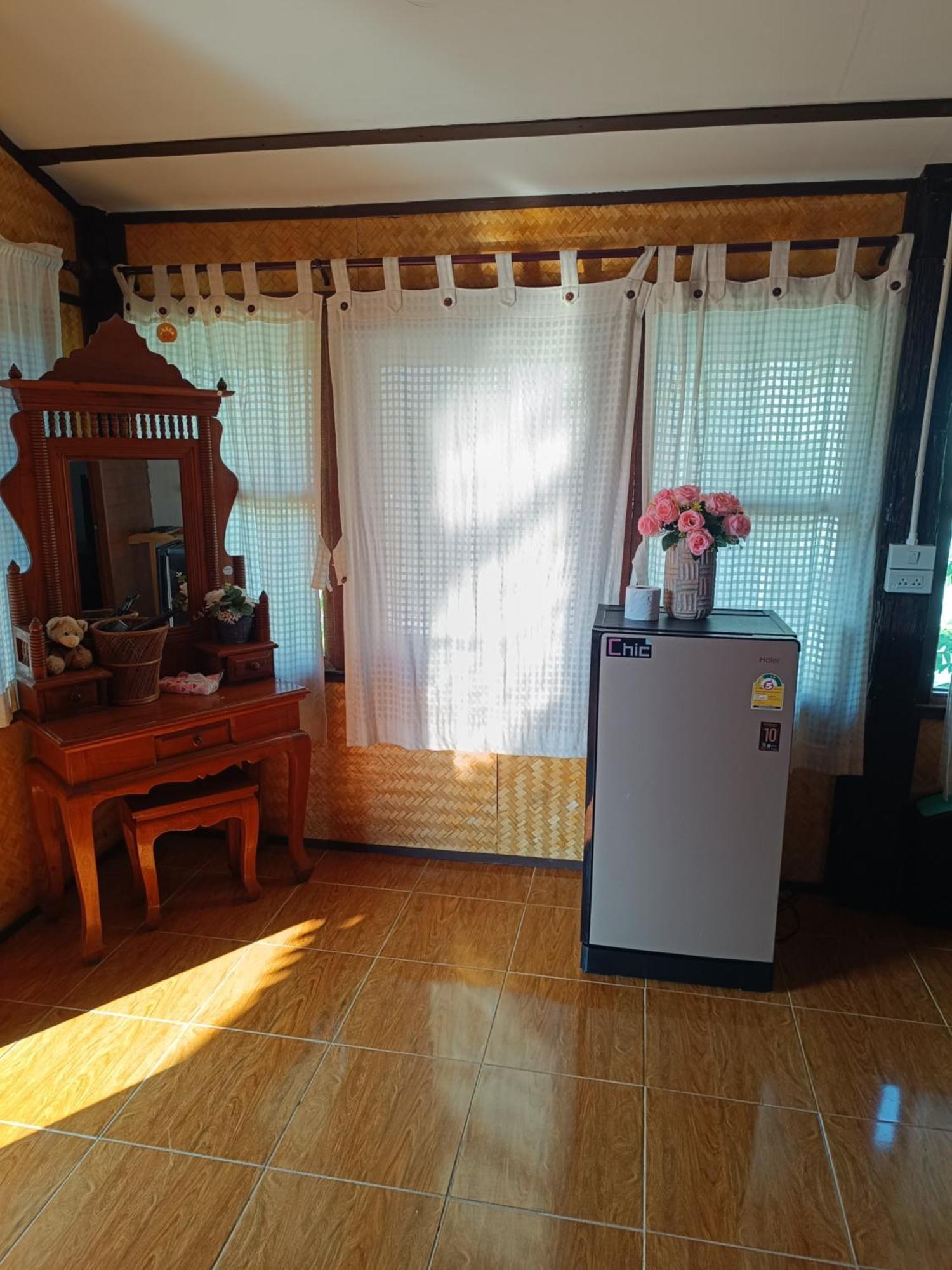 ม่วนใจ๋ปันสุข โฮมสเตย์แอนคาเฟ่ Muanjai Punsuk Homestay And Cafe Чом Тонг Екстериор снимка